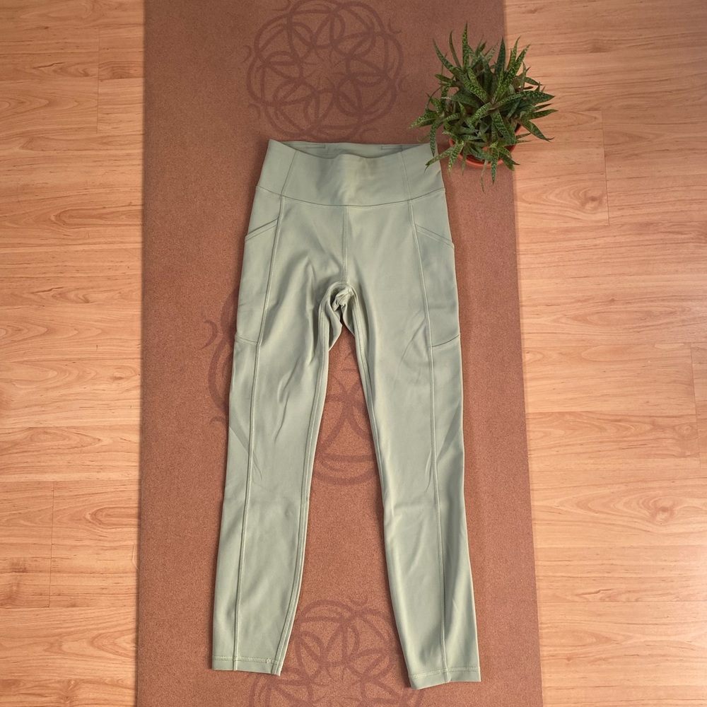 SOLD- Lululemon Vista Green Invigorate Leggings